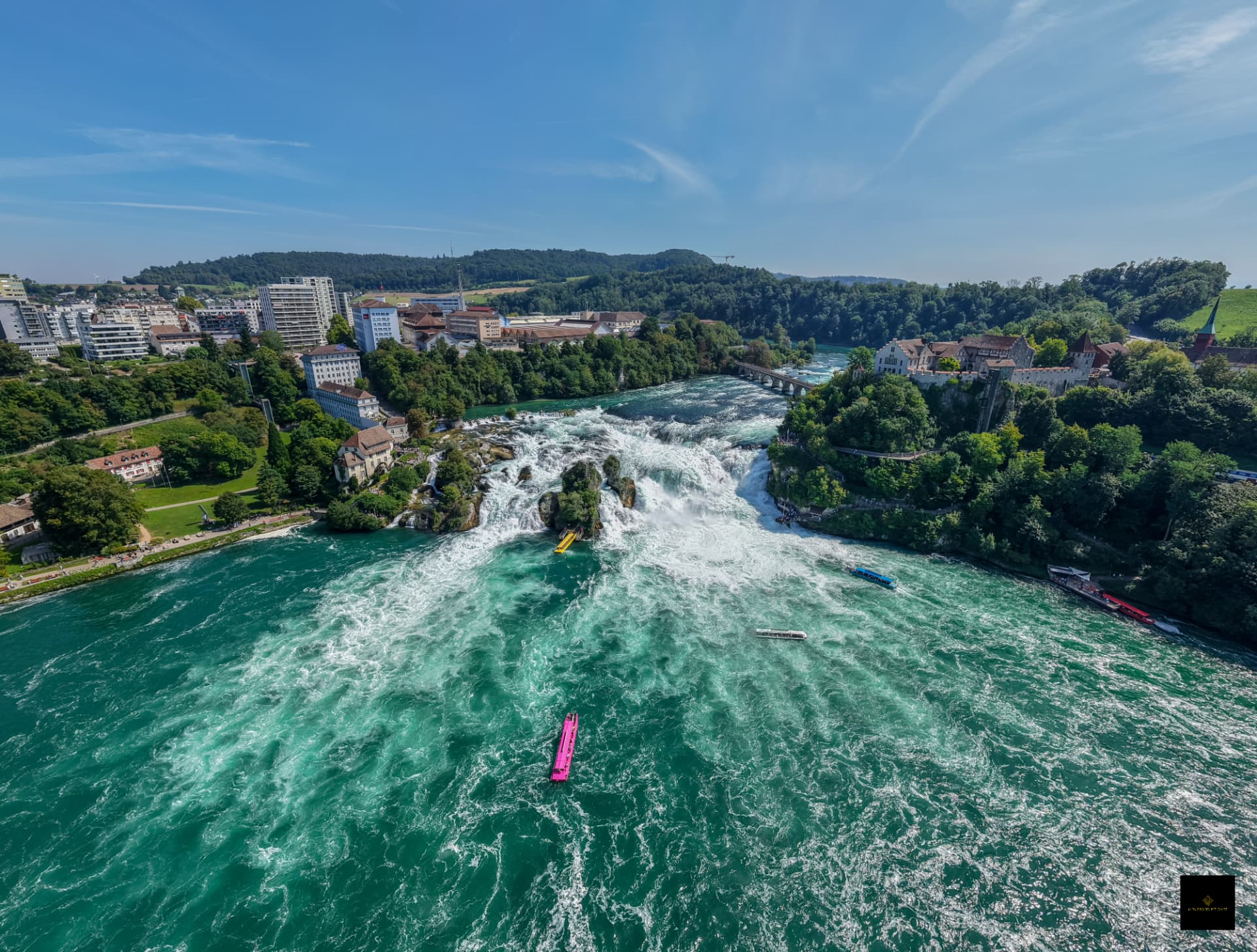 Drohnenaufnahme des Rheinfalls